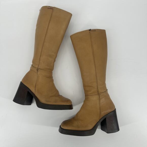Vintage Mustang Platform Boots Size 8 39 Tan Square Toe Block Heel 90s Y2K Bratz - Picture 1 of 12